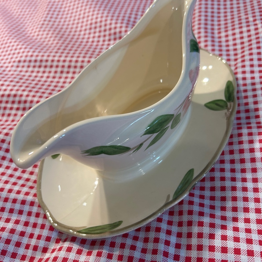 Franciscan Desert Rose Gravy Boat with Underplate - Picture 2 of 6